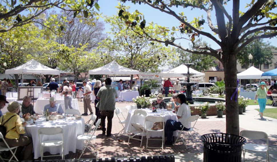 A good crowd turned out for the 5th Annual Taste of the Valley fundraiser for the Boys & Girls Club. The weather was hot and the lemonade was flowing!