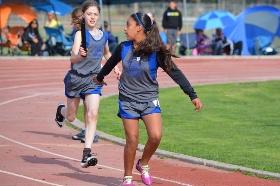 Midget Girls Division 4X100m Relay team (left) Ashlan Larson, (right) Areanna Covarrubias