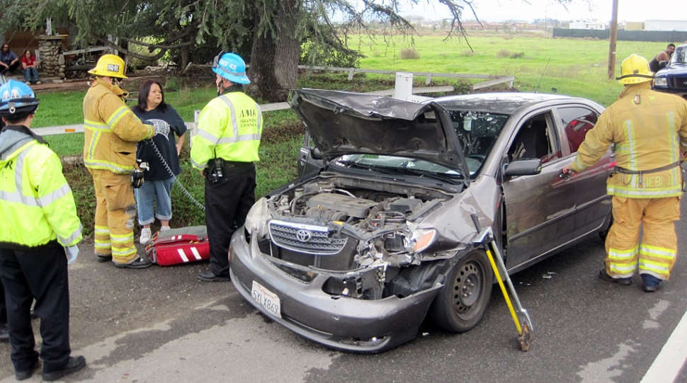 Fillmore Fire Department responded to a Traffic Collision on Ventura St. & E St.