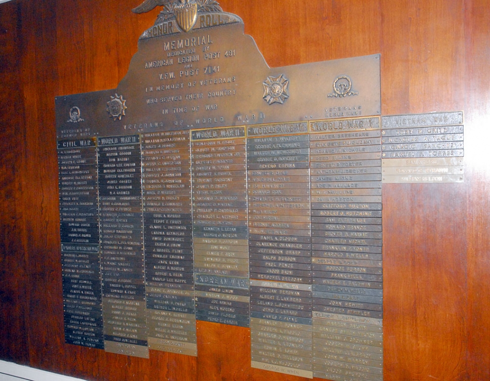 On Nov. 11th a ceremony was held at the Veteran’s Memorial Bldg. to honor those who have served their counry in military service. Names were/will be added to the existing bronze plaque shown above: George Wren, WWI; Gene Wren, WWII; Stanley Stevens, WWII; Ira McLain, WWII; Freddy Duckett, WWII; Douglas Duckett, WWII; Sam Myers, Vietnam; Ronald Strawn, Vietnam; and William Nelson, Vietnam.
