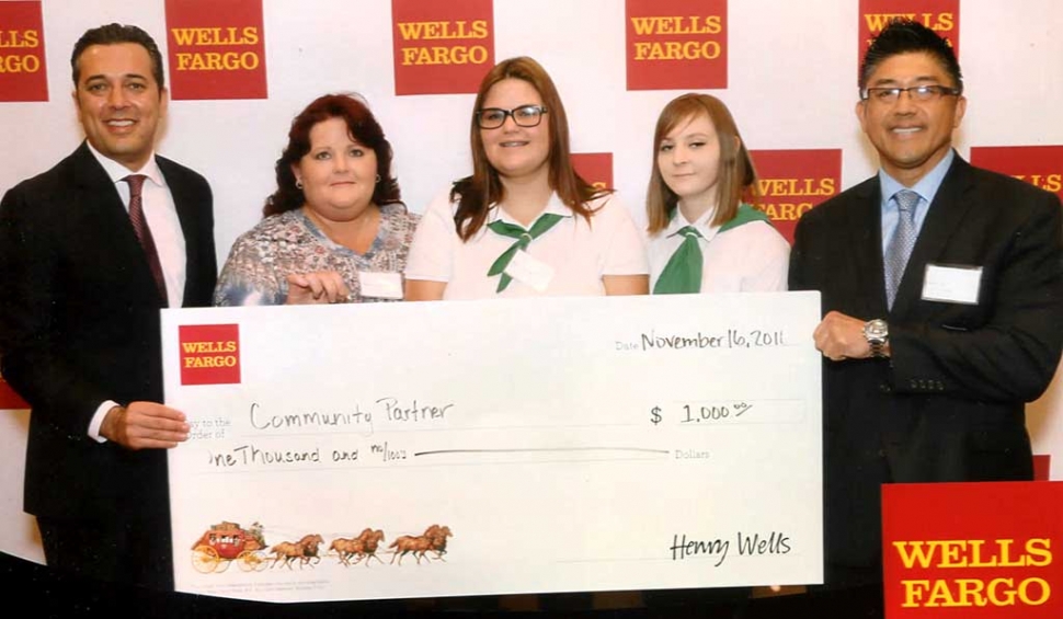 (l-r) Reza Razzaghipour Region President ,Sherri McGuire, Mary Graves,Katelyn fier,and Eric Irie branch Manger. Piru Canyon 4-h would like to thank Wells Fargo for there donation! It is greatly appreciated! Submitted by Piru Canyon 4-H.