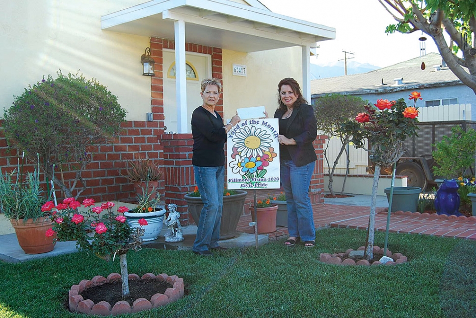 Theresa Robledo presents Fillmore Vision 2020 Civic Pride’s Yard of the Month for April to Maria Luisa! Congratulations on having such a wonderful well maintained yard! The yard is located at 647 Lemon Way, and there you will see beautiful roses, freesias, marigolds, succulents and a well manicured lawn. Maria Luisa inherited her green thumb from her Mom, and she enjoys gardening and working in the yard as it serves her as therapeutic! Along with receiving Yard of the Month recognition, a gift certificate to Otto & Sons was presented. Great Job Maria Luisa!
