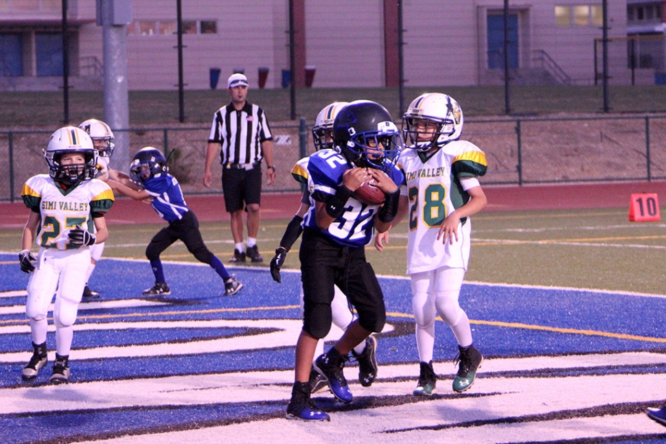 Bears Pee Wee 32 Catches Touchdown pass.