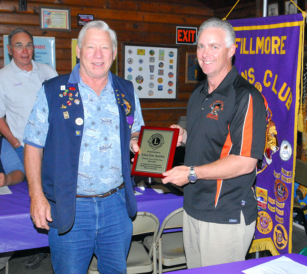 lions-club-lion-of-the-year-10-21-09.jpg