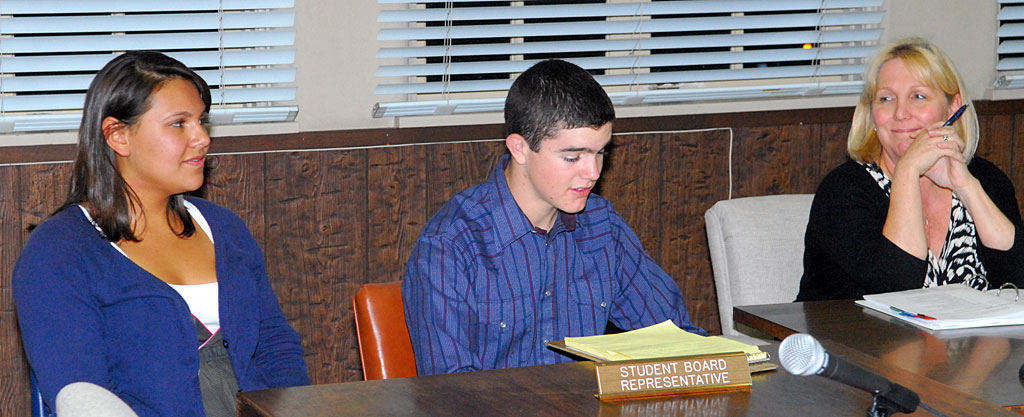school-board-11-04-09-3.jpg